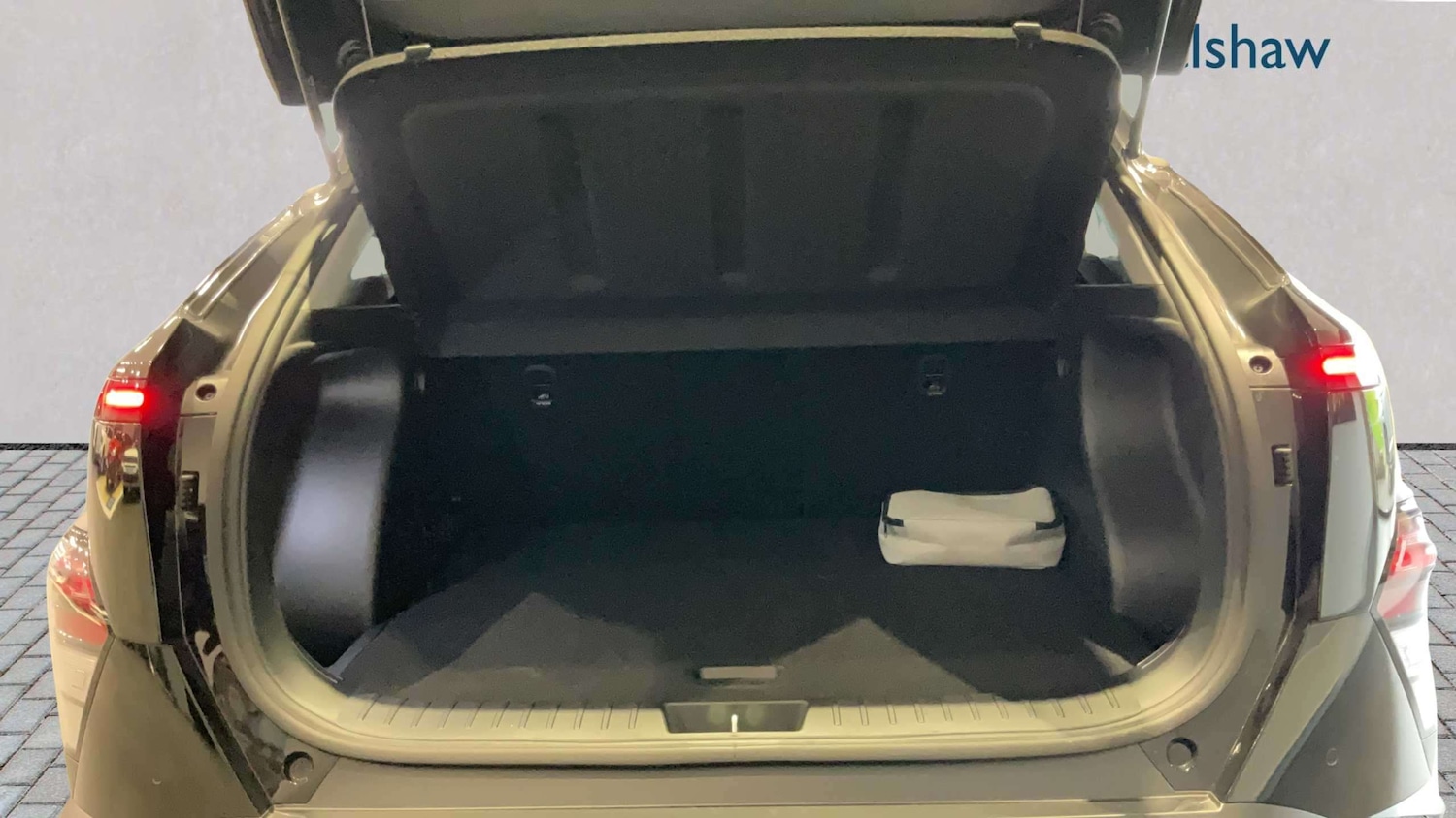 Used Hyundai KONA 2025 for sale - 78010402: Photo 7