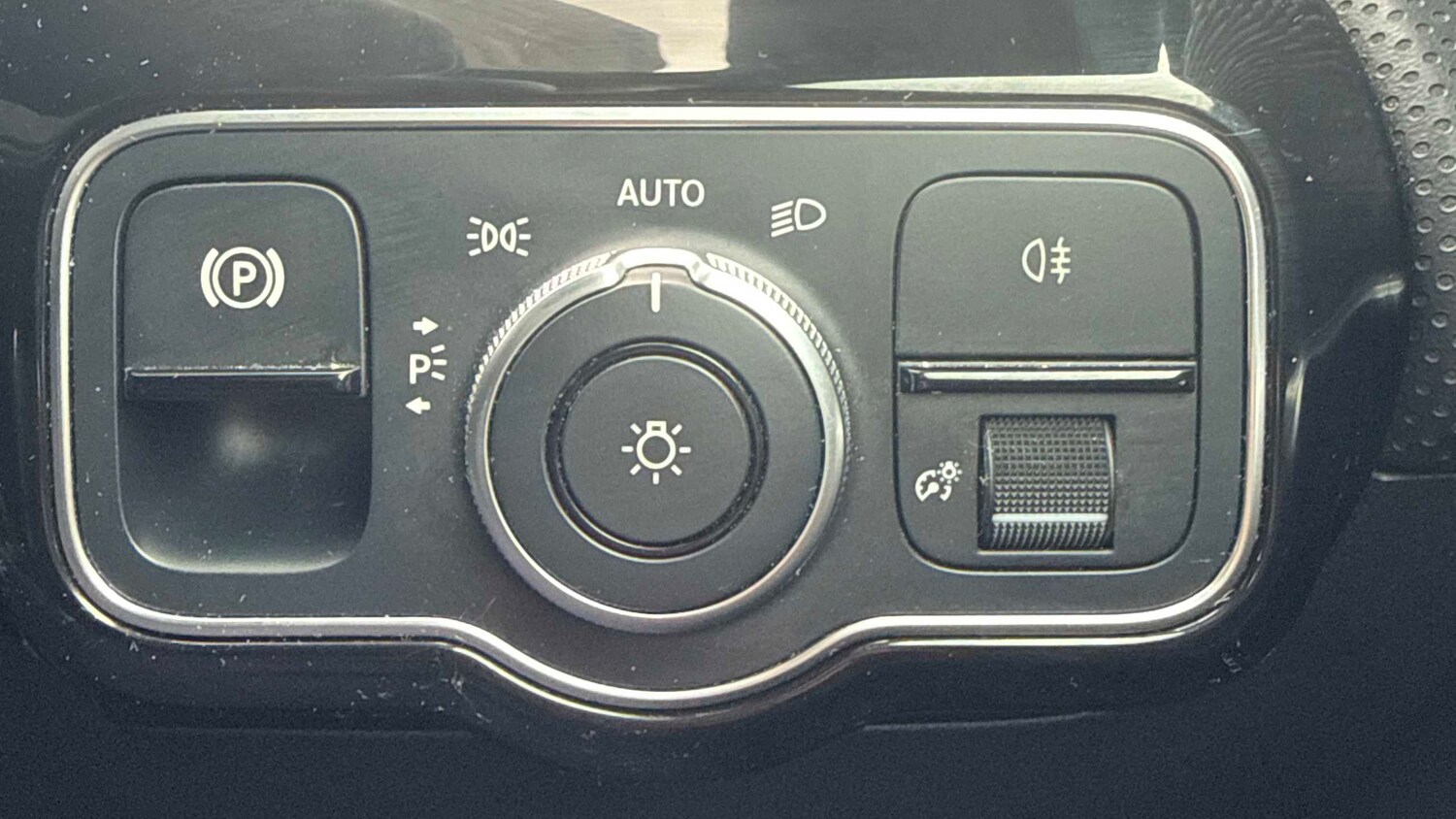 Used Mercedes-Benz A-Class for sale - 77962729: Photo 28