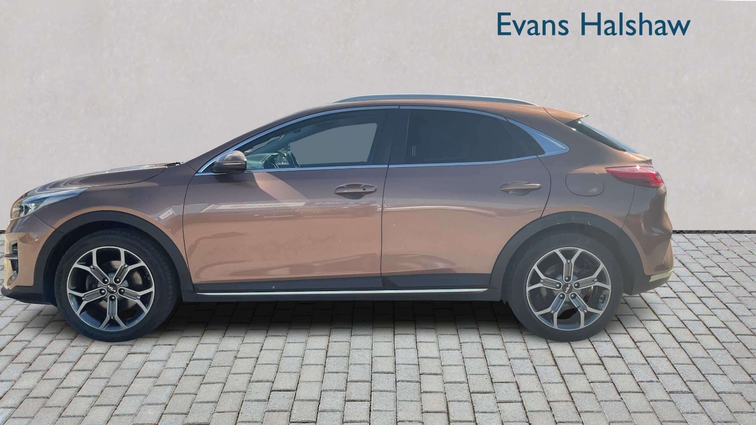 Used Kia XCeed for sale - 78119084: Photo 3