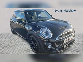 Used MINI Hatch 2019 for sale - 79834005: Photo