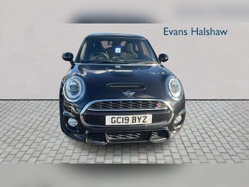 Used MINI Hatch 2019 for sale - 79834005: Photo