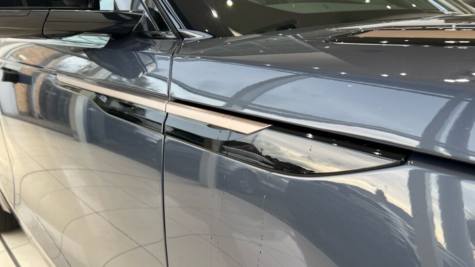 Used Land Rover Range Rover Velar 2023 for sale - 76302445: Photo 22