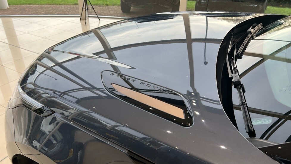 Used Land Rover Range Rover Velar 2023 for sale - 76302445: Photo 24