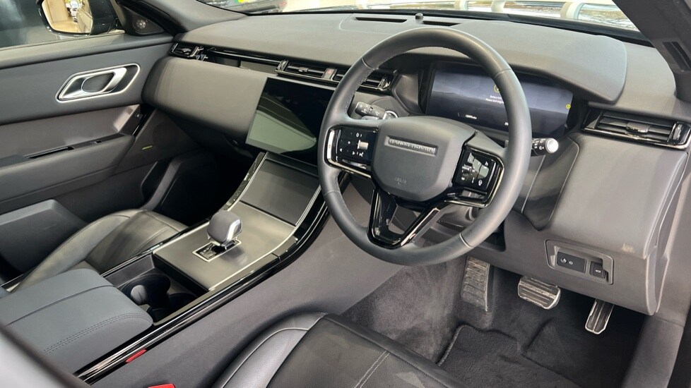 Used Land Rover Range Rover Velar 2023 for sale - 76302445: Photo 28
