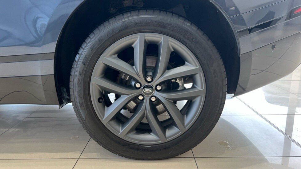 Used Land Rover Range Rover Velar 2023 for sale - 76302445: Photo 33