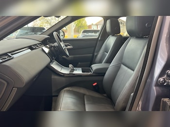 Used Land Rover Range Rover Velar 2023 for sale - 76302445: Photo