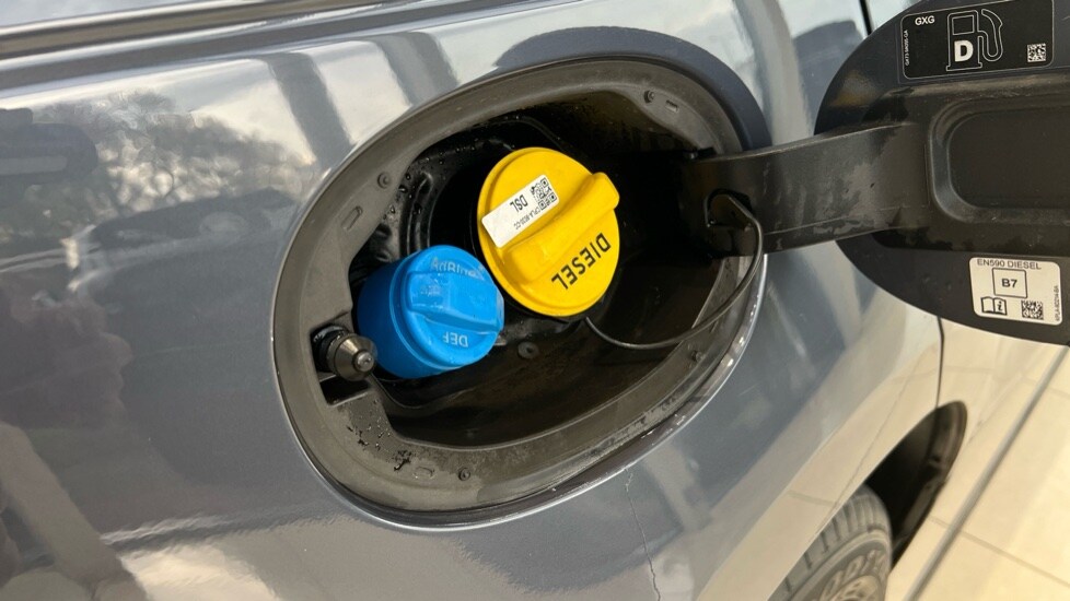 Used Land Rover Range Rover Velar 2023 for sale - 76302445: Photo 46