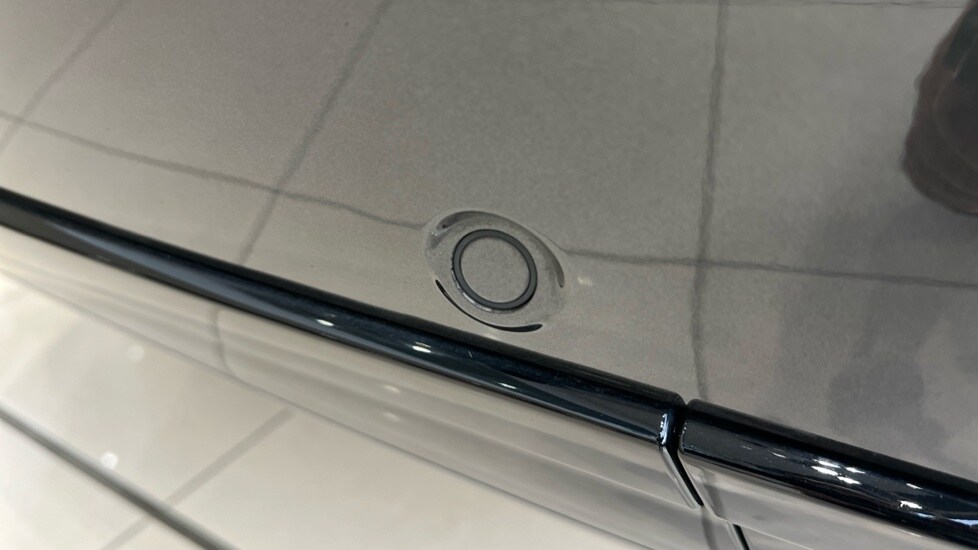 Used Land Rover Range Rover Velar 2023 for sale - 76302445: Photo 48