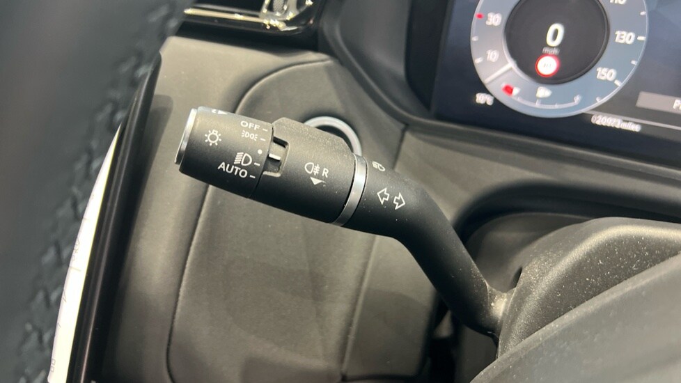 Used Land Rover Range Rover Velar 2023 for sale - 76302445: Photo 66