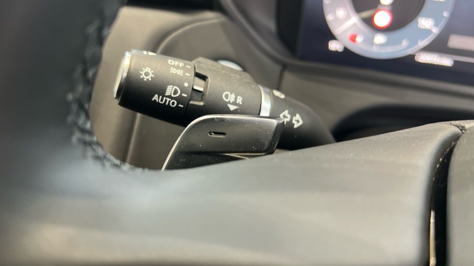 Used Land Rover Range Rover Velar 2023 for sale - 76302445: Photo 68