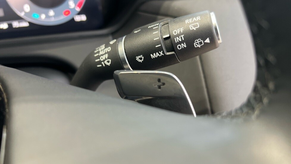 Used Land Rover Range Rover Velar 2023 for sale - 76302445: Photo 69