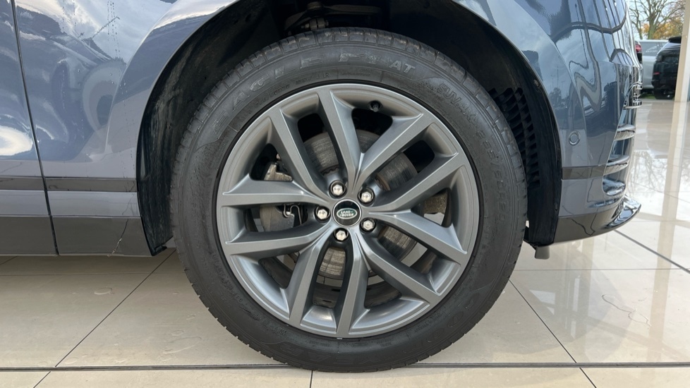 Used Land Rover Range Rover Velar 2023 for sale - 76302445: Photo 8