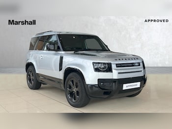 Land Rover - Defender