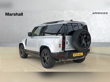 Used Land Rover Defender 2024 for sale - 76061992: Photo 2