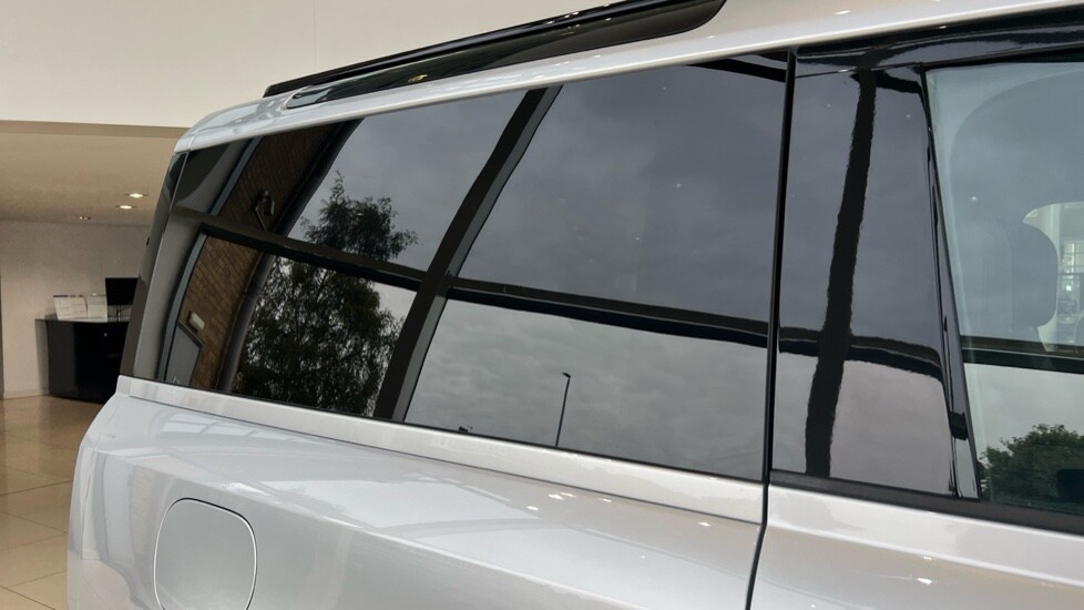 Used Land Rover Defender 2024 for sale - 76061992: Photo 43