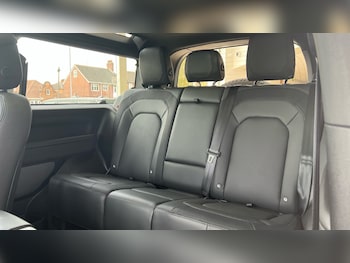 Used Land Rover Defender 2024 for sale - 76061992: Photo 4