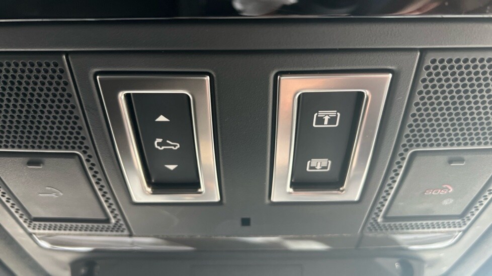 Used Land Rover Defender 2024 for sale - 76061992: Photo 63