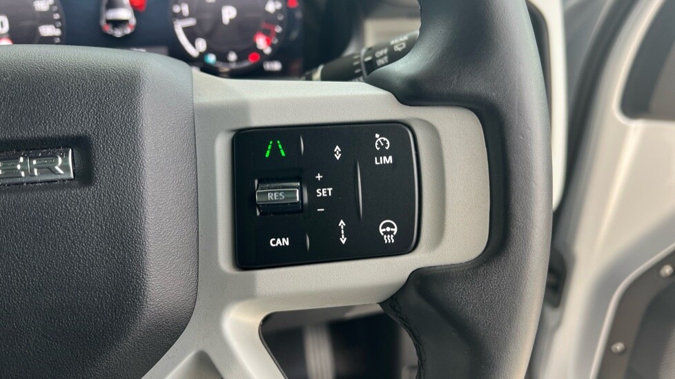 Used Land Rover Defender 2024 for sale - 76061992: Photo 68