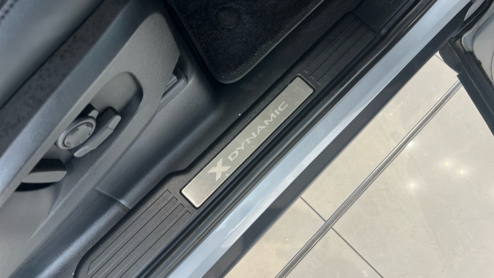 Used Land Rover Defender 2024 for sale - 76061992: Photo 74