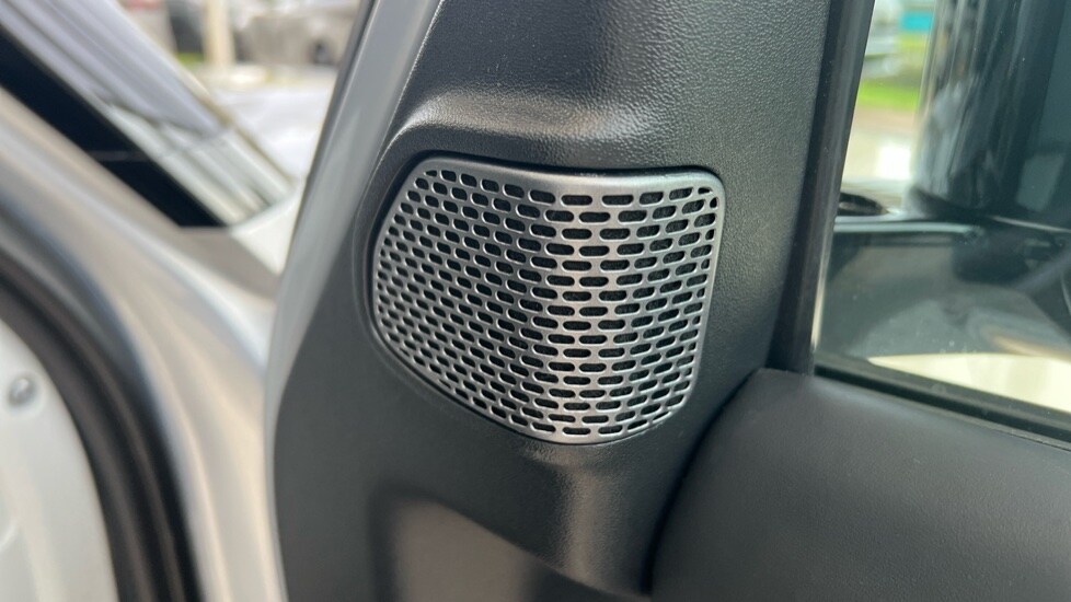 Used Land Rover Defender 2024 for sale - 76061992: Photo 75