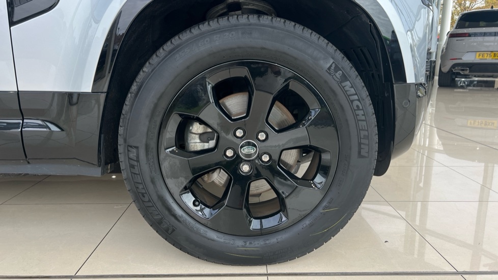 Used Land Rover Defender 2024 for sale - 76061992: Photo 8