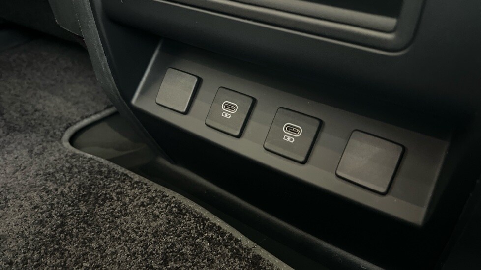 Used Land Rover Defender 2024 for sale - 76061992: Photo 80