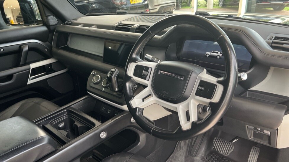 Used Land Rover Defender 2021 for sale - 76229169: Photo 28