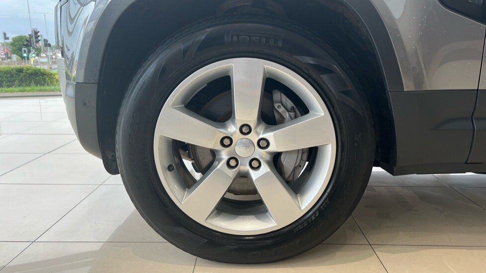 Used Land Rover Defender 2021 for sale - 76229169: Photo 31