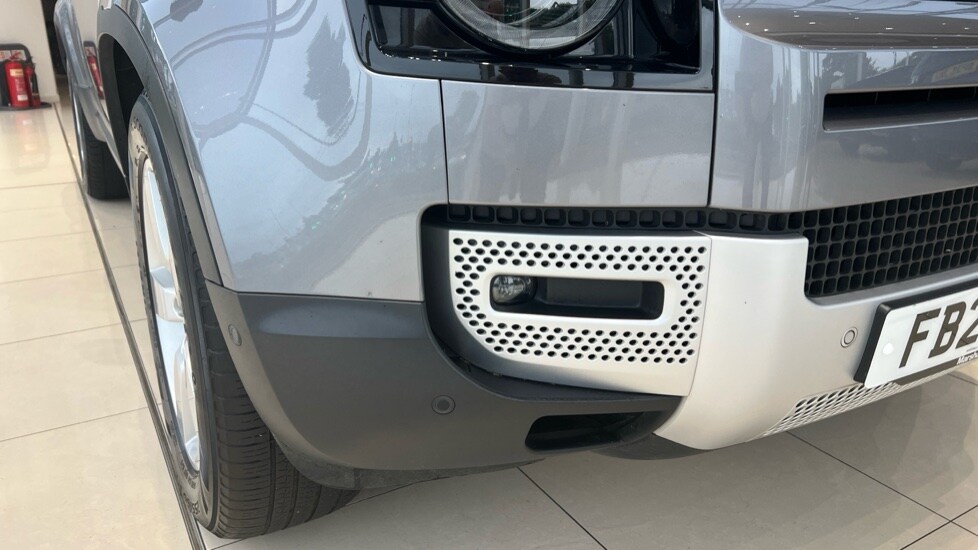 Used Land Rover Defender 2021 for sale - 76229169: Photo 38