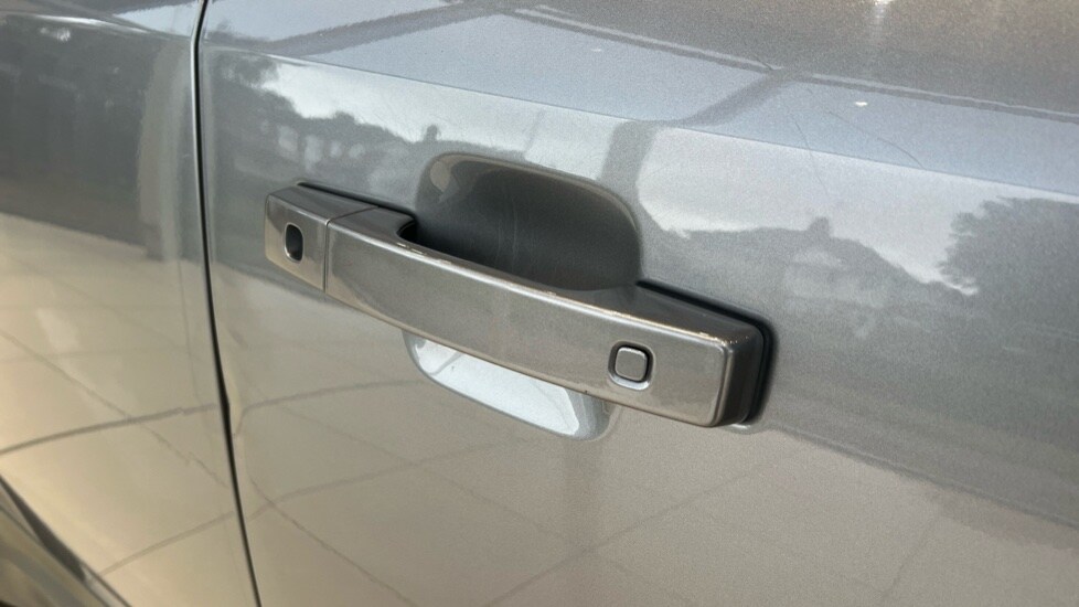 Used Land Rover Defender 2021 for sale - 76229169: Photo 41