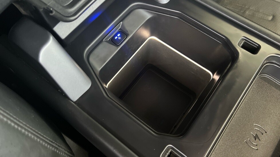 Used Land Rover Defender 2021 for sale - 76229169: Photo 63