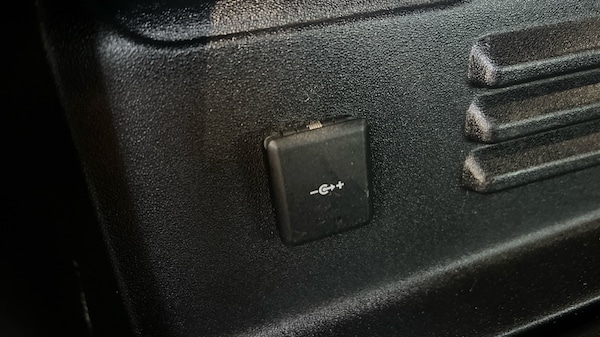 Used Land Rover Defender 2021 for sale - 76229169: Photo 77