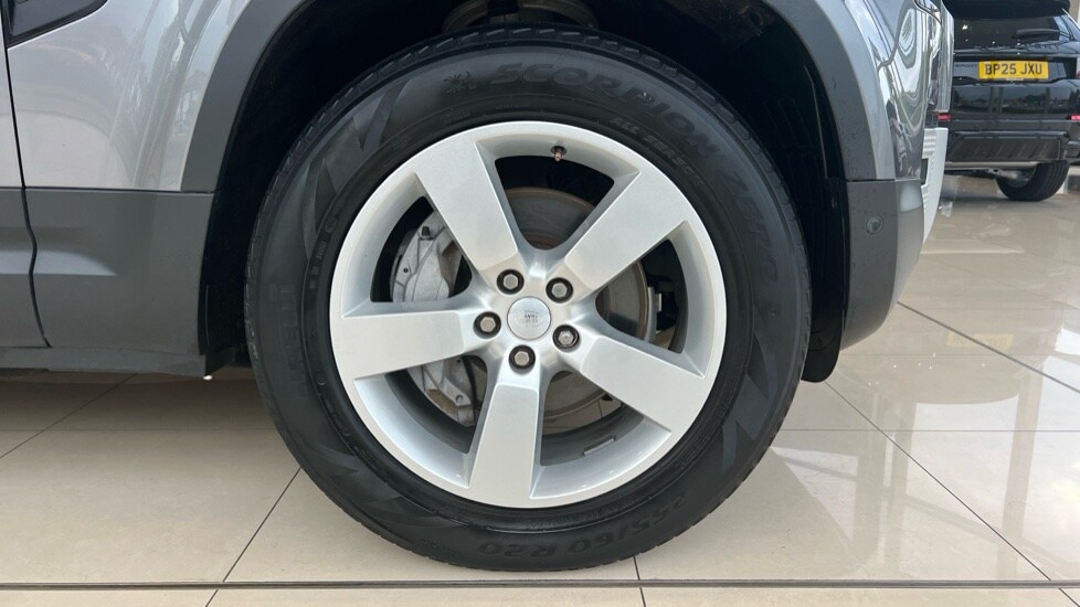 Used Land Rover Defender 2021 for sale - 76229169: Photo 8