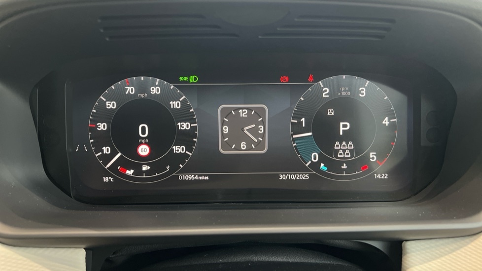 Used Land Rover Discovery 2024 for sale - 76851197: Photo 16