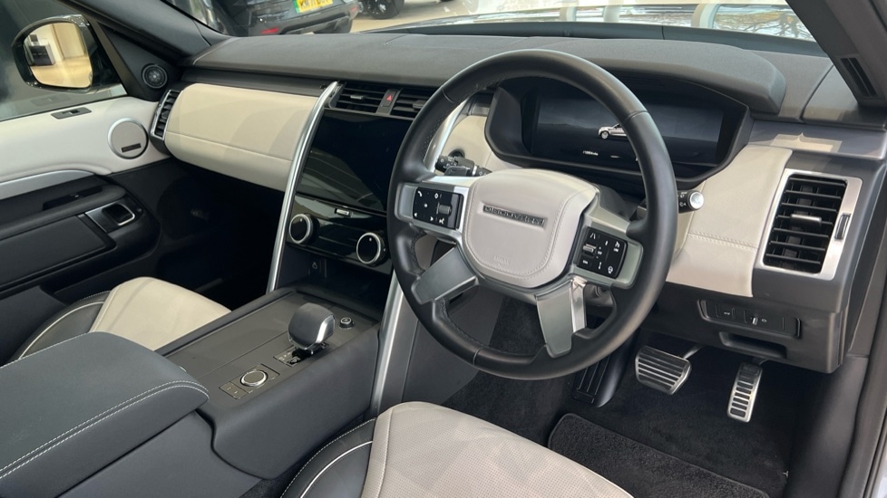 Used Land Rover Discovery 2024 for sale - 76851197: Photo 28