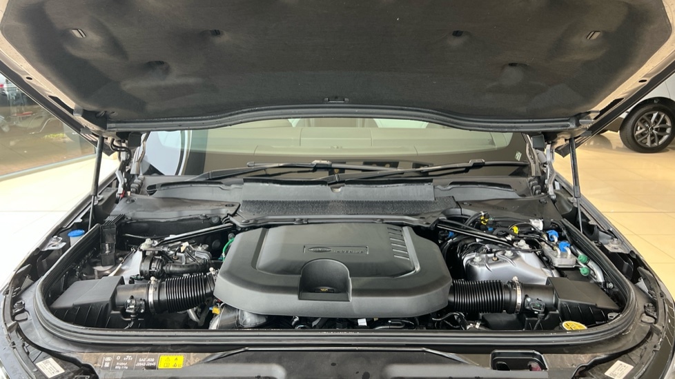 Used Land Rover Discovery 2024 for sale - 76851197: Photo 30