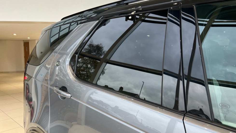 Used Land Rover Discovery 2024 for sale - 76851197: Photo 40