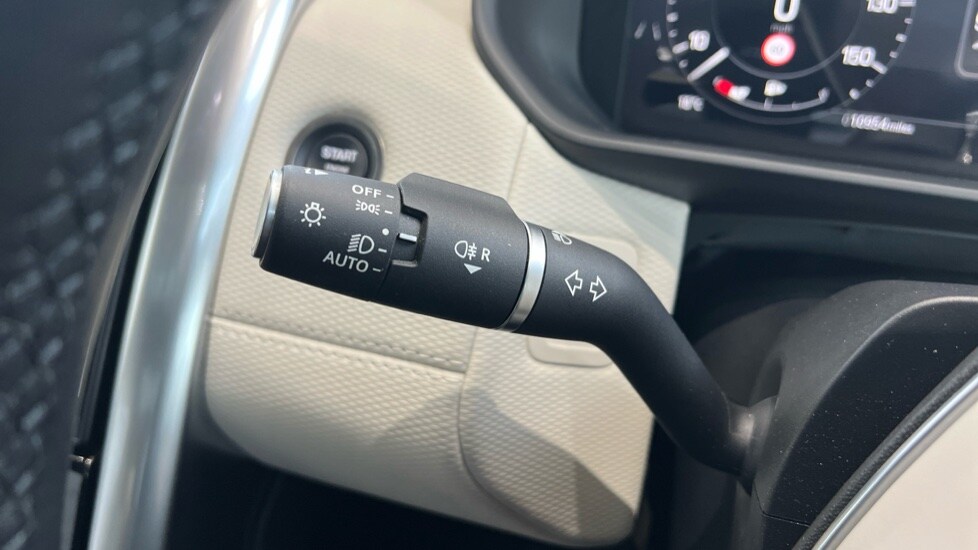 Used Land Rover Discovery 2024 for sale - 76851197: Photo 67