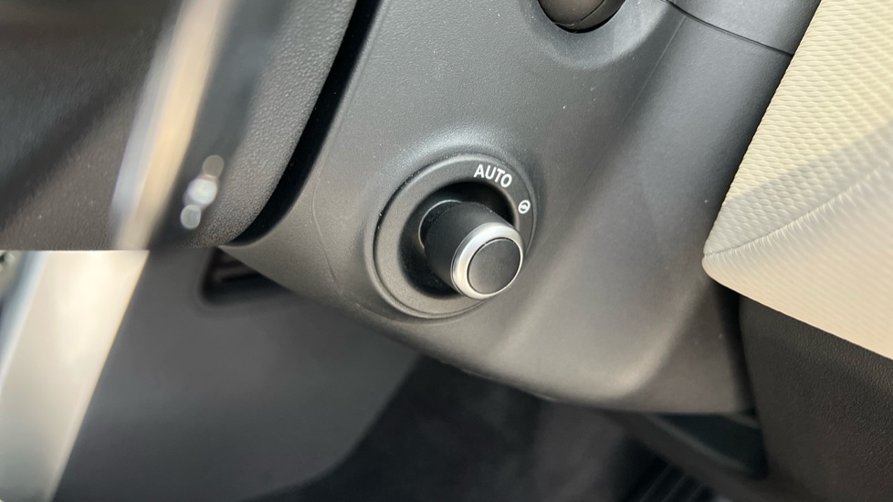 Used Land Rover Discovery 2024 for sale - 76851197: Photo 73