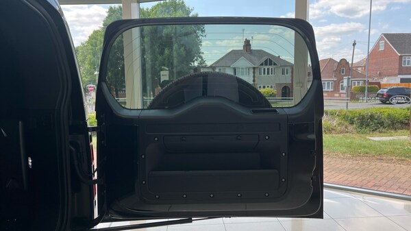 Used Land Rover Defender 2022 for sale - 75395513: Photo 34