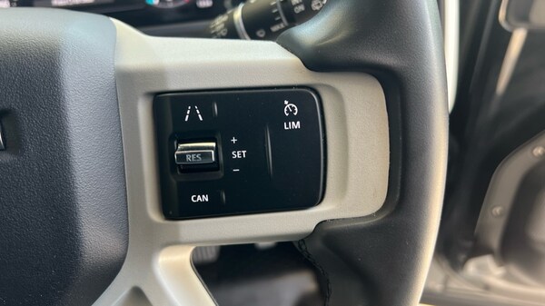 Used Land Rover Defender 2022 for sale - 75395513: Photo 64