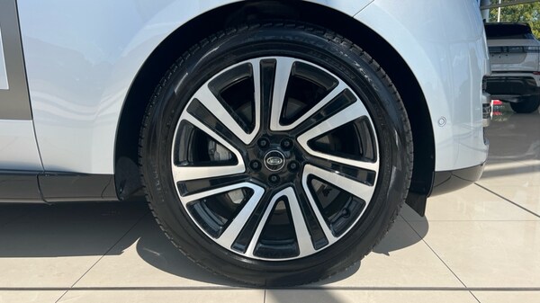 Used Land Rover Range Rover 2023 for sale - 76176282: Photo 8