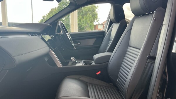 Used Land Rover Discovery Sport 2025 for sale - 75742785: Photo 3
