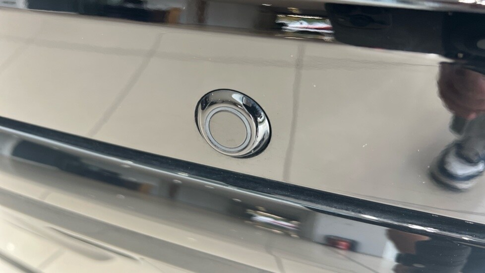 Vehicle 44