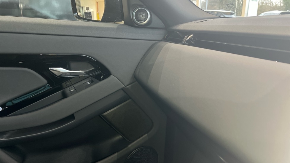 Used Land Rover Range Rover Evoque 2025 for sale - 77082457: Photo 34