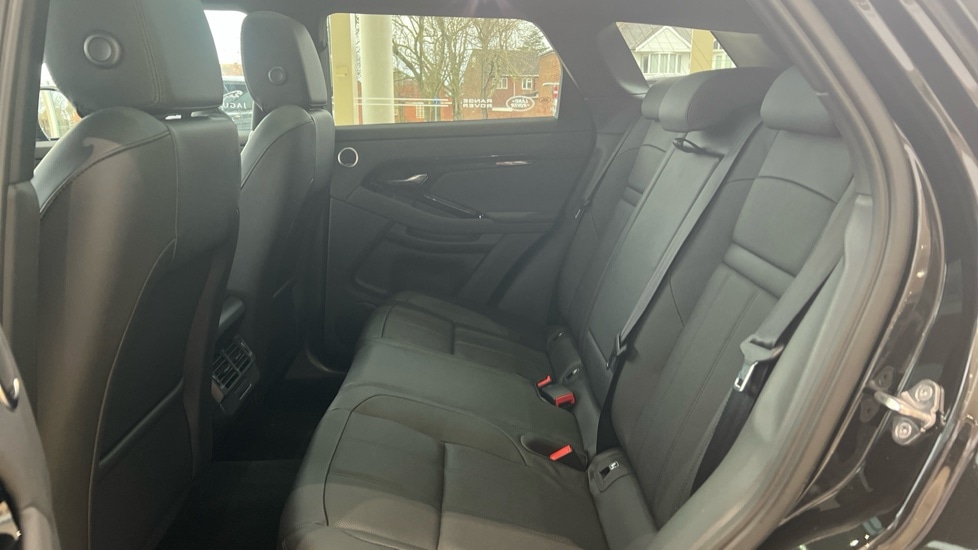 Used Land Rover Range Rover Evoque 2025 for sale - 77082457: Photo 4