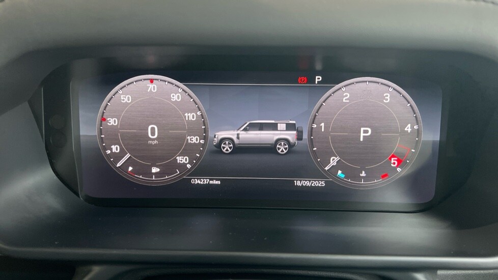 Used Land Rover Defender 2023 for sale - 76007860: Photo 16