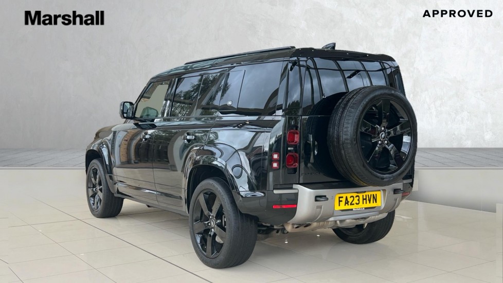 Used Land Rover Defender 2023 for sale - 76007860: Photo 2