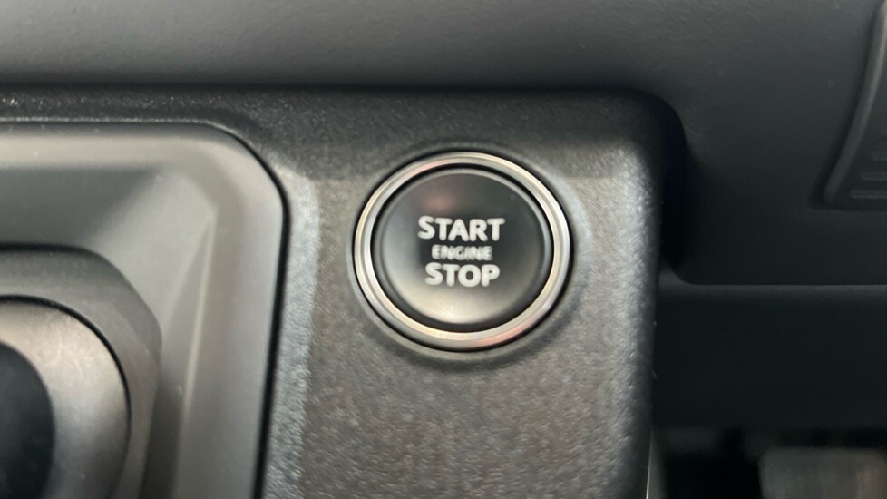 Used Land Rover Defender 2023 for sale - 76007860: Photo 62