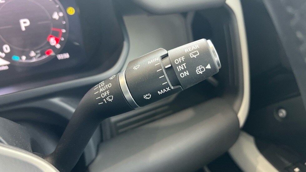 Used Land Rover Defender 2023 for sale - 76007860: Photo 68